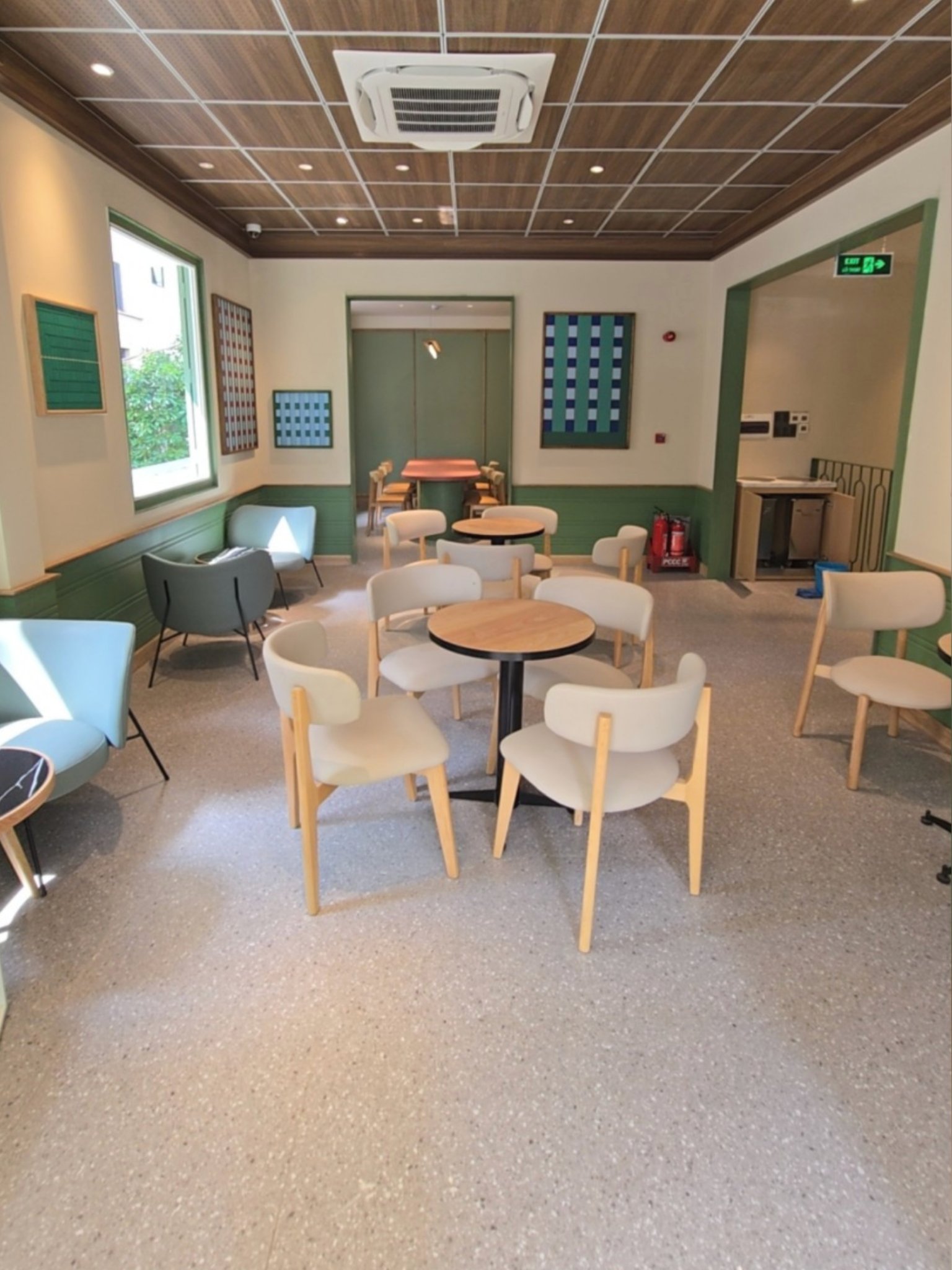 quán cafe sau khi vesinhmoi thi công